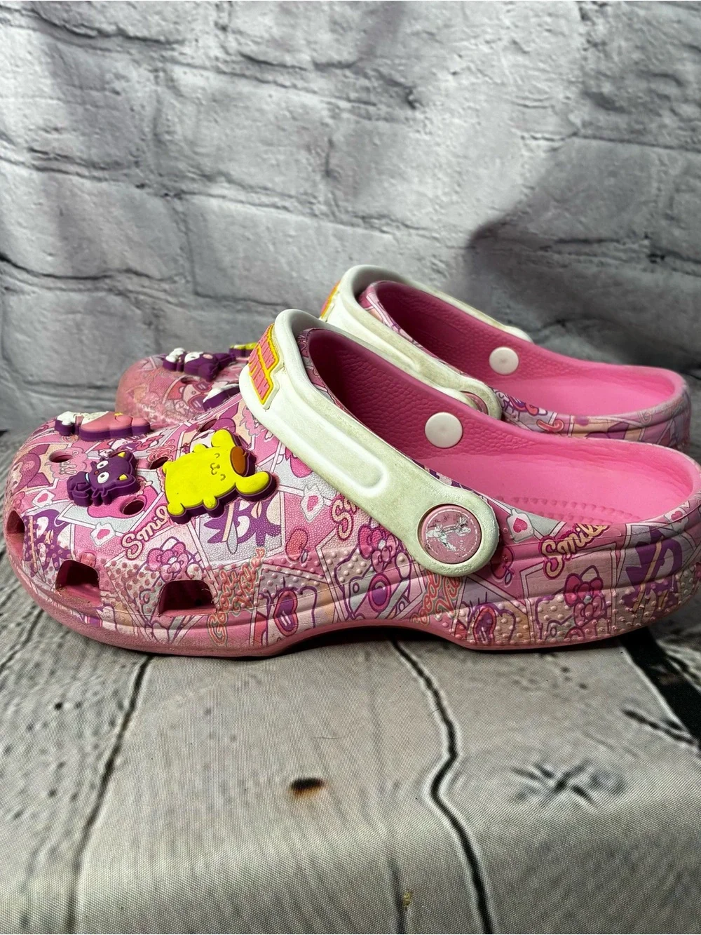 CROCS x Sanrio Hello Kitty & Friends  Classic Pink Clogs w/ Jibbitz Girls Sz 3